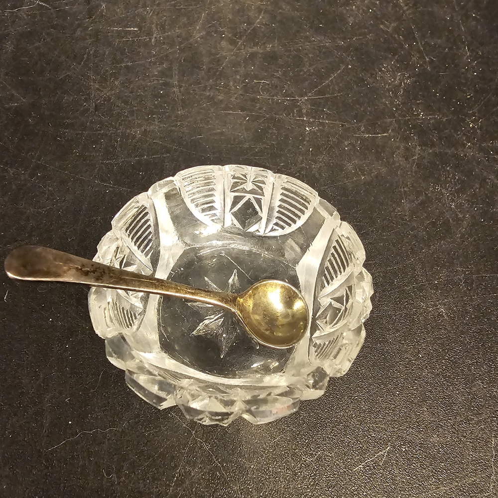 Unique Vintage Cut‎ Glass Salt Cellar With A Silver Spoon